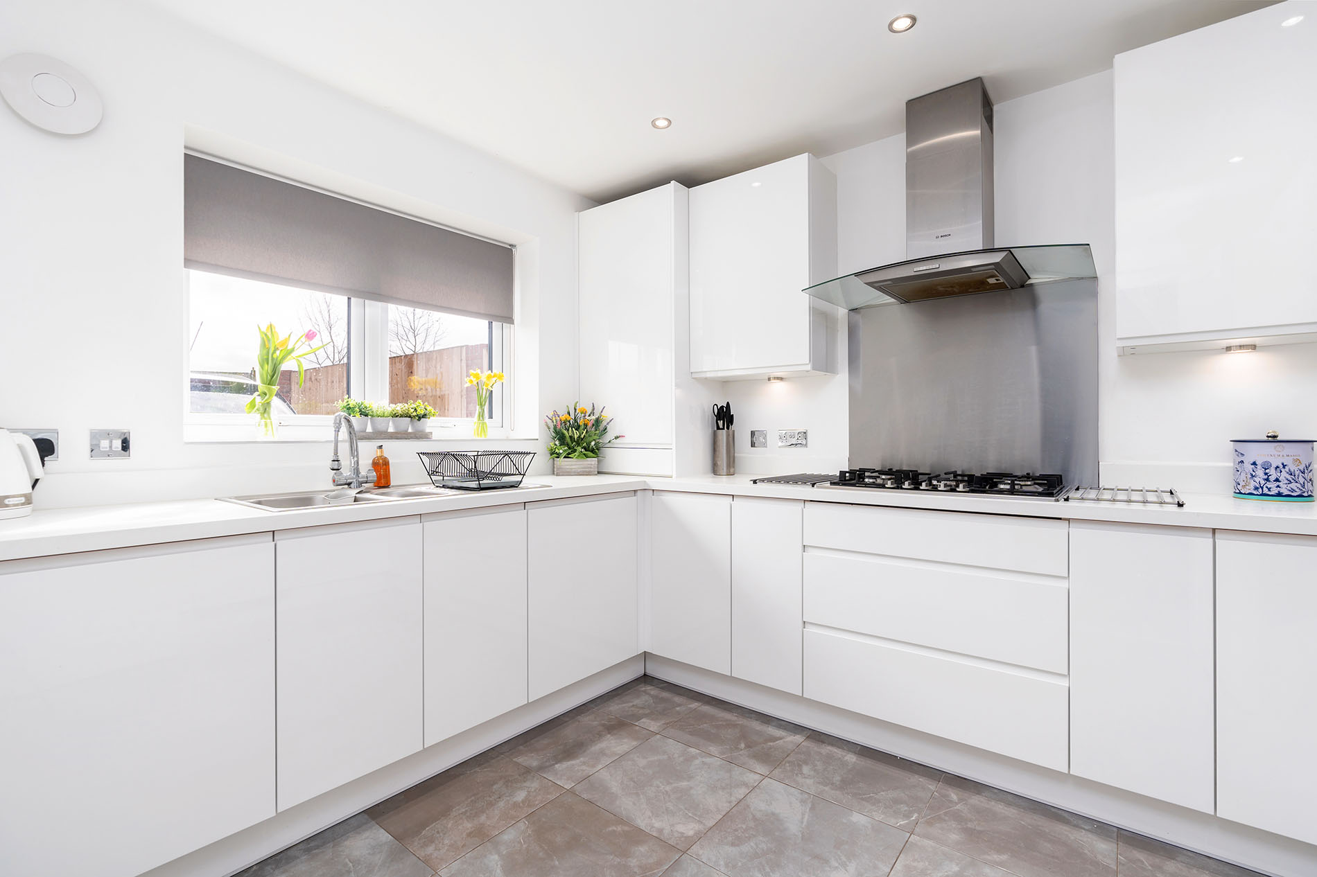 27 Lower Vickers - Downstairs Kitchen
