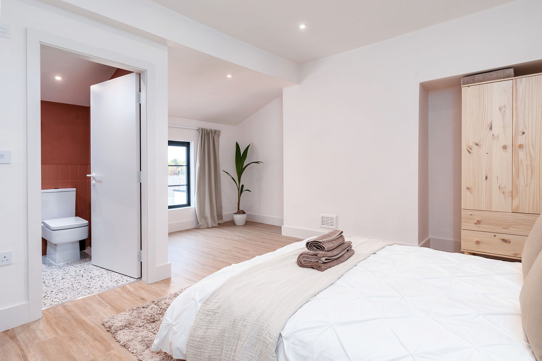 Bedroom with En-Suite