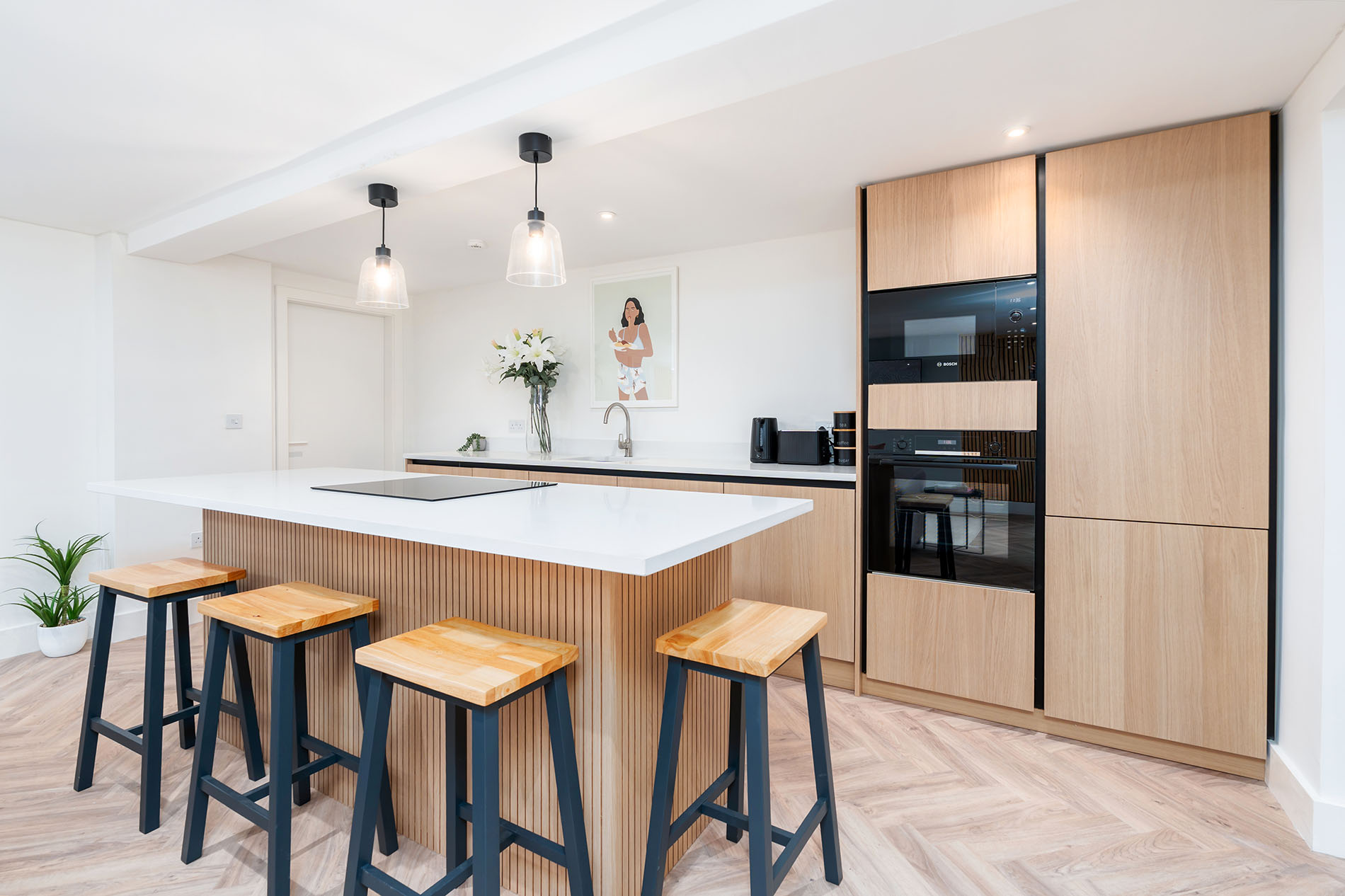 Kitchen & Dining Area